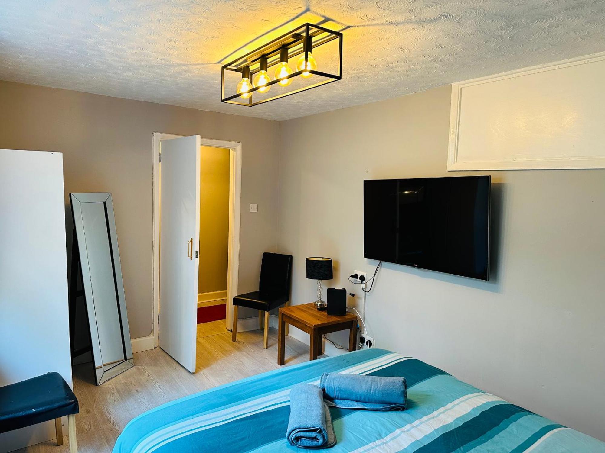 Central Brighton - 1 Bedroom Apartment, Sleeps 4 Екстериор снимка